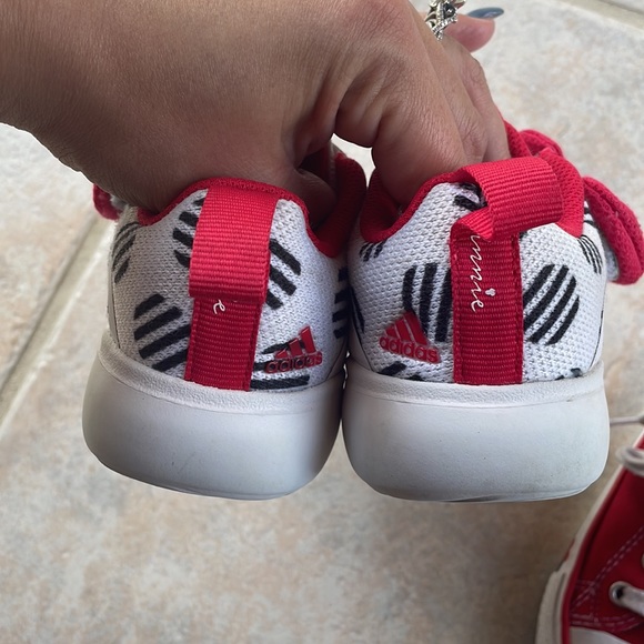 Toddler shoes converse heart / Addidas forta run x Minnie size 6 - Picture 6 of 11